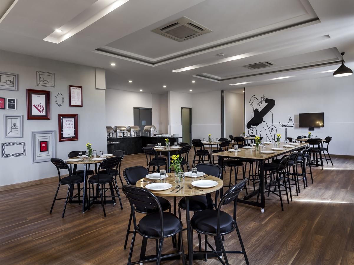 Oyo Townhouse 5 Jubilee Hills Hotel Hyderabad Bagian luar foto