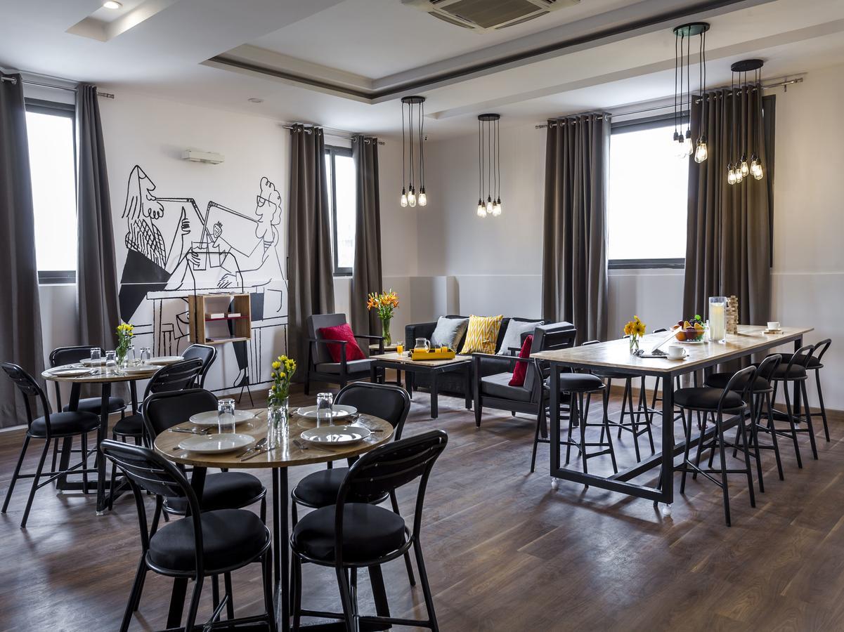 Oyo Townhouse 5 Jubilee Hills Hotel Hyderabad Bagian luar foto